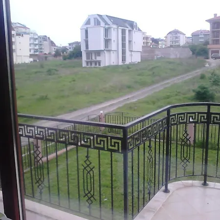 Buhteev Apartment *
